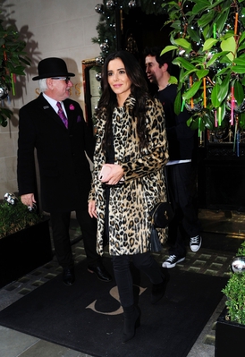 Arriving___leaving_the_Scott_s_restaurant_in_London2C_UK_14_11_18_286529.jpg