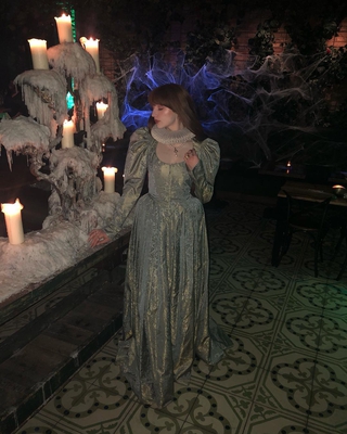 Nicola_Roberts_and_Binky_Felstead_at_star-studded_HallowZeem_bash_27_10_18_28429.jpg
