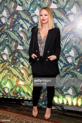 Nicola_Roberts_and_Kimberley_Walsh_attend_a_show_at_The_Box_Soho_14_11_18_284229.jpg