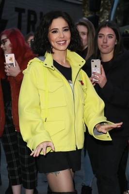 Outside_Capital_FM_studios_in_London2C_UK_09_11_18_2839629.jpg