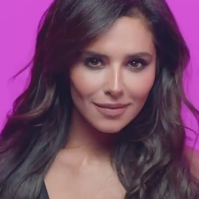 Check_out_this_little_how_to_get_Silky_smooth_long_hair_with__CherylOfficial_and_Shane21_via__Easilocks_IG___mp40111.jpg