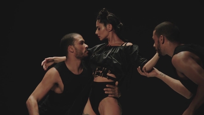 Cheryl_-_Love_Made_Me_Do_It_mp40179.jpg