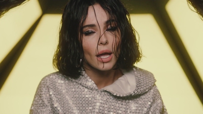 Cheryl_-_Love_Made_Me_Do_It_mp40208.jpg