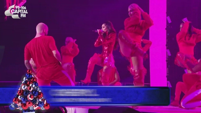 Cheryl_-_27Crazy_Stupid_Love27_28Live_at_Capital27s_Jingle_Bell_Ball29_mp40028.jpg