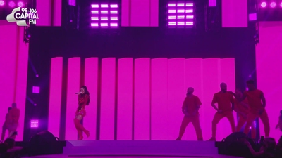 Cheryl_-_27Crazy_Stupid_Love27_28Live_at_Capital27s_Jingle_Bell_Ball29_mp40039.jpg