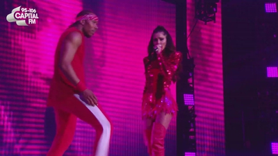 Cheryl_-_27Crazy_Stupid_Love27_28Live_at_Capital27s_Jingle_Bell_Ball29_mp40061.jpg