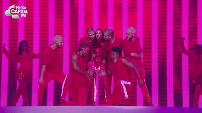 Cheryl_-_27Crazy_Stupid_Love27_28Live_at_Capital27s_Jingle_Bell_Ball29_mp40199.jpg