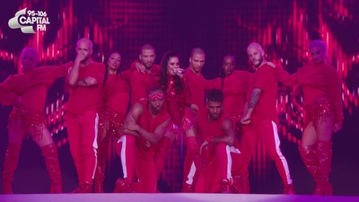 Cheryl_-_27Crazy_Stupid_Love27_28Live_at_Capital27s_Jingle_Bell_Ball29_mp40212.jpg