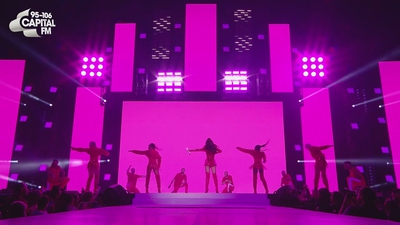 Cheryl_-_27Crazy_Stupid_Love27_28Live_at_Capital27s_Jingle_Bell_Ball29_mp40261.jpg