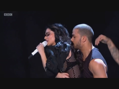 Cheryl_-_Love_Made_Me_Do_It_28Michael_McIntyre_Performance29_15th_December_2018_mp40211.jpg