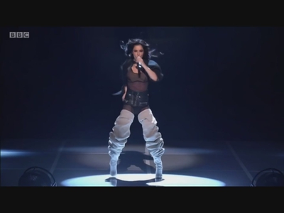 Cheryl_-_Love_Made_Me_Do_It_28Michael_McIntyre_Performance29_15th_December_2018_mp40239.jpg