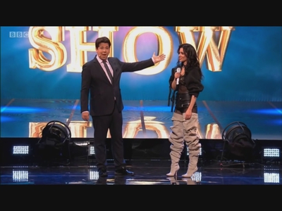 Cheryl_-_Love_Made_Me_Do_It_28Michael_McIntyre_Performance29_15th_December_2018_mp40499.jpg
