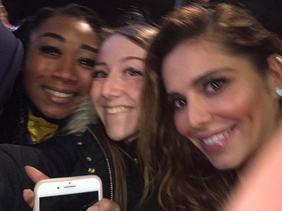 Arriving_at_Eventim_Apollo_in_London2C_UK_07_03_19_281729.jpg