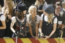 Имя файла=Sarah_Harding_on_the_set_of_St_Trinians_2_270709_101.jpg
Размер файла=258КБ
Размеры=1499x1000
Дата=Март 09, 2012 Sarah_Harding_on_the_set_of_St_Trinians_2_270709_101.jpg