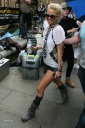 Sarah_Harding_on_the_set_of_St_Trinians_2_270709_67.jpg