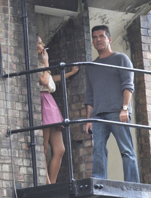 Cheryl__Simon_take_a_break_from_auditions_10809_5.jpg