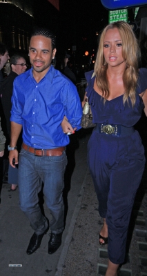 Kimberley_Walsh_arriving_at_Century_Club_010809_41.jpg