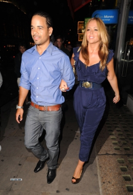Kimberley_Walsh_arriving_at_Century_Club_010809_45.jpg
