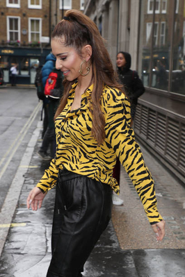 Outside_Kiss_FM_studios_in_London2C_UK_04_06_19_281629.jpg