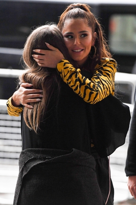 Outside_Kiss_FM_studios_in_London2C_UK_04_06_19_289729.jpg
