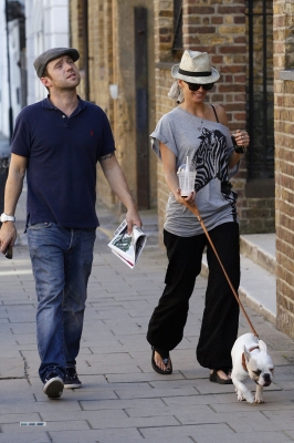 Sarah_Harding_and_Tom_Crane_seen_taking_their_dog_for_a_walk_310709_50.jpg