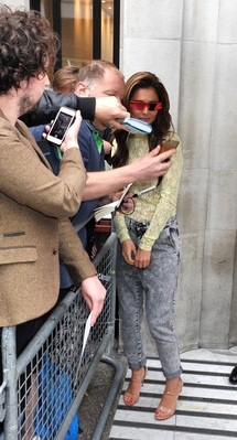 Leaving_BBC_Radio_2_studios_in_London2C_UK_15_06_19_286929.jpg