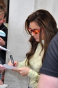Leaving_BBC_Radio_2_studios_in_London2C_UK_15_06_19_286129.jpg