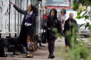 Sarah_Harding_on_the_set_for_St_Trinians_290709_2.jpg