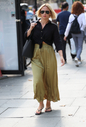 Kimberley_Walsh_arrives_at_Build_Series_London_to_discuss_new_West_End_show__Big__01_08_19_285929.jpg