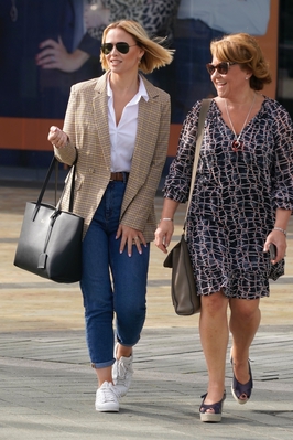 Kimberley_Walsh_at_BBC_Breakfast_at_Media_City_in_Manchester_23_08_19_285329.jpg