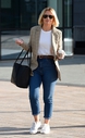 Имя файла=Kimberley_Walsh_at_BBC_Breakfast_at_Media_City_in_Manchester_23_08_19_281529.jpg
Размер файла=2895КБ
Размеры=2149x3500
Дата=Сент 07, 2019 Kimberley_Walsh_at_BBC_Breakfast_at_Media_City_in_Manchester_23_08_19_281529.jpg