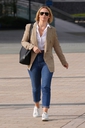 Имя файла=Kimberley_Walsh_at_BBC_Breakfast_at_Media_City_in_Manchester_23_08_19_284529.jpg
Размер файла=2165КБ
Размеры=2200x3301
Дата=Сент 07, 2019 Kimberley_Walsh_at_BBC_Breakfast_at_Media_City_in_Manchester_23_08_19_284529.jpg