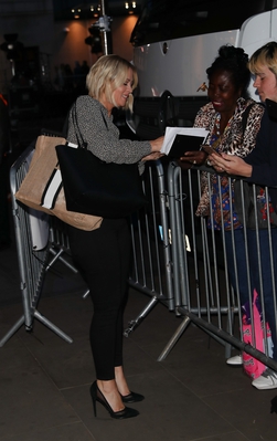 Kimberley_Walsh_on_The_One_Show_in_London_04_09_19_281529.jpg