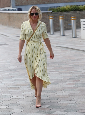 Kimberley_Walsh_shows_stunning_figure_in_printed_dress_while_she_exits_Sunday_Brunch_TV_studios_in_London_01_09_19_281529.jpg