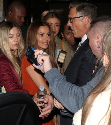 Arriving_at_Big_The_Musical_at_the_Dominion_Theatre_in_London2C_UK_17_09_19_287829.jpg