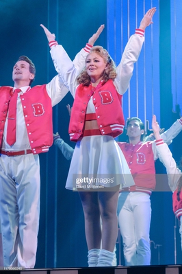 Kimberley_Walsh_bow_at_the_curtain_call_during_the_press_night_performance_of_Big_The_Musical_at_The_Dominion_Theatre_17_09_19_28629.jpg