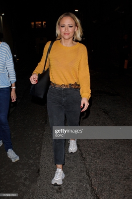 Kimberley_Walsh_seen_leaving_the_Dominion_theatre_after_performing_in_Big_the_Musical_04_10_19_28229.jpg