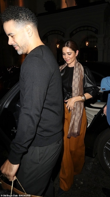 Arriving___leaving_the_Bagatelle_restaurant_in_London2C_UK_22_11_19_28529.jpg