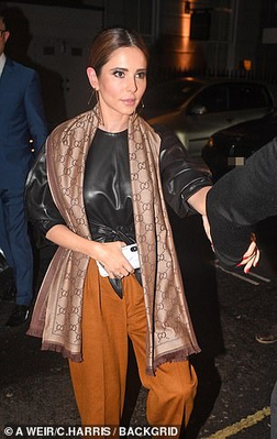 Arriving___leaving_the_Bagatelle_restaurant_in_London2C_UK_22_11_19_28829.jpg