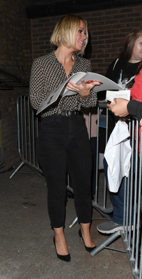 Kimberley_Walsh_seen_leaving_the_Dominion_theatre_10_09_19_283829.jpg