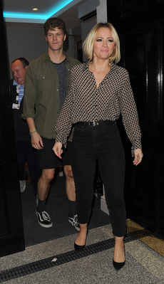 Kimberley_Walsh_seen_leaving_the_Dominion_theatre_10_09_19_285529.jpg