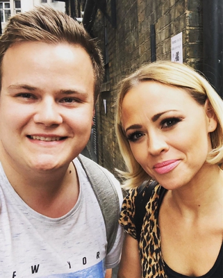 Kimberley_Walsh_seen_leaving_the_Dominion_theatre_14_09_19_28129.jpg