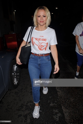 Kimberley_Walsh_seen_leaving_the_Dominion_theatre_after_performing_in_Big_the_Musical_27_09_19_28229.jpg