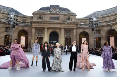 L_Oreal_Paris__PFW_fashion_show_at_the_Paris_Mint_in_Paris2C_France_28_09_19_2810429.jpg