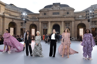 L_Oreal_Paris__PFW_fashion_show_at_the_Paris_Mint_in_Paris2C_France_28_09_19_2810929.jpg