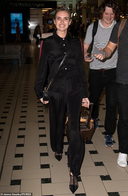Nadine_Coyle_Brisbane_Airport_in_Australia_12_11_19_28629.jpg