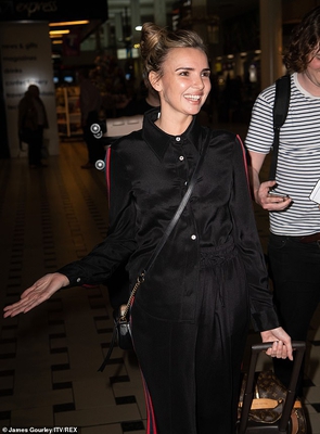 Nadine_Coyle_Brisbane_Airport_in_Australia_12_11_19_28829.jpg