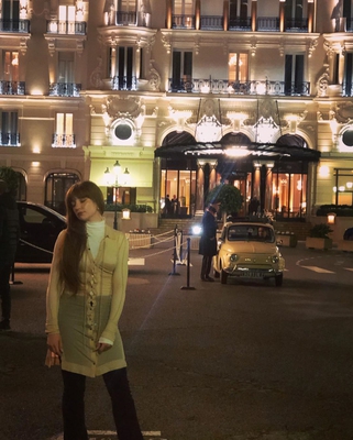 Nicola_Roberts_attends_the_launch_of_Galerie_Behnam-Bakhtiar_and_the_private_view_of__Human_Being2C_Being_Human__by_Farzad_Kohan_in_Monaco_05_12_19_28329.jpg