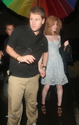 Nicola_Roberts_leaving_Gilgamesh_3rd_Birthday_Party_60809_77.jpg