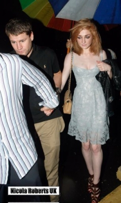 Nicola_Roberts_leaving_Gilgamesh_3rd_Birthday_Party_60809_82.jpg